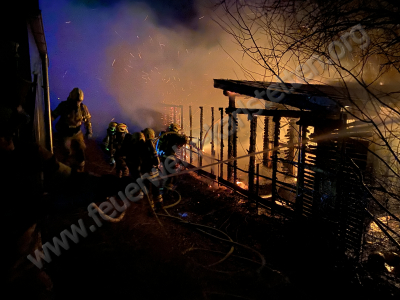 Brand einer Gartenhütte