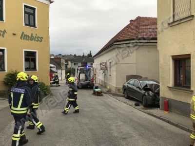 T2 - VU/Menschenrettung (eine eingeklemmte Person)